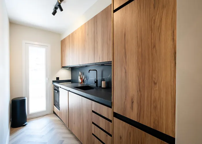 Esmeralda 2 Beachside *